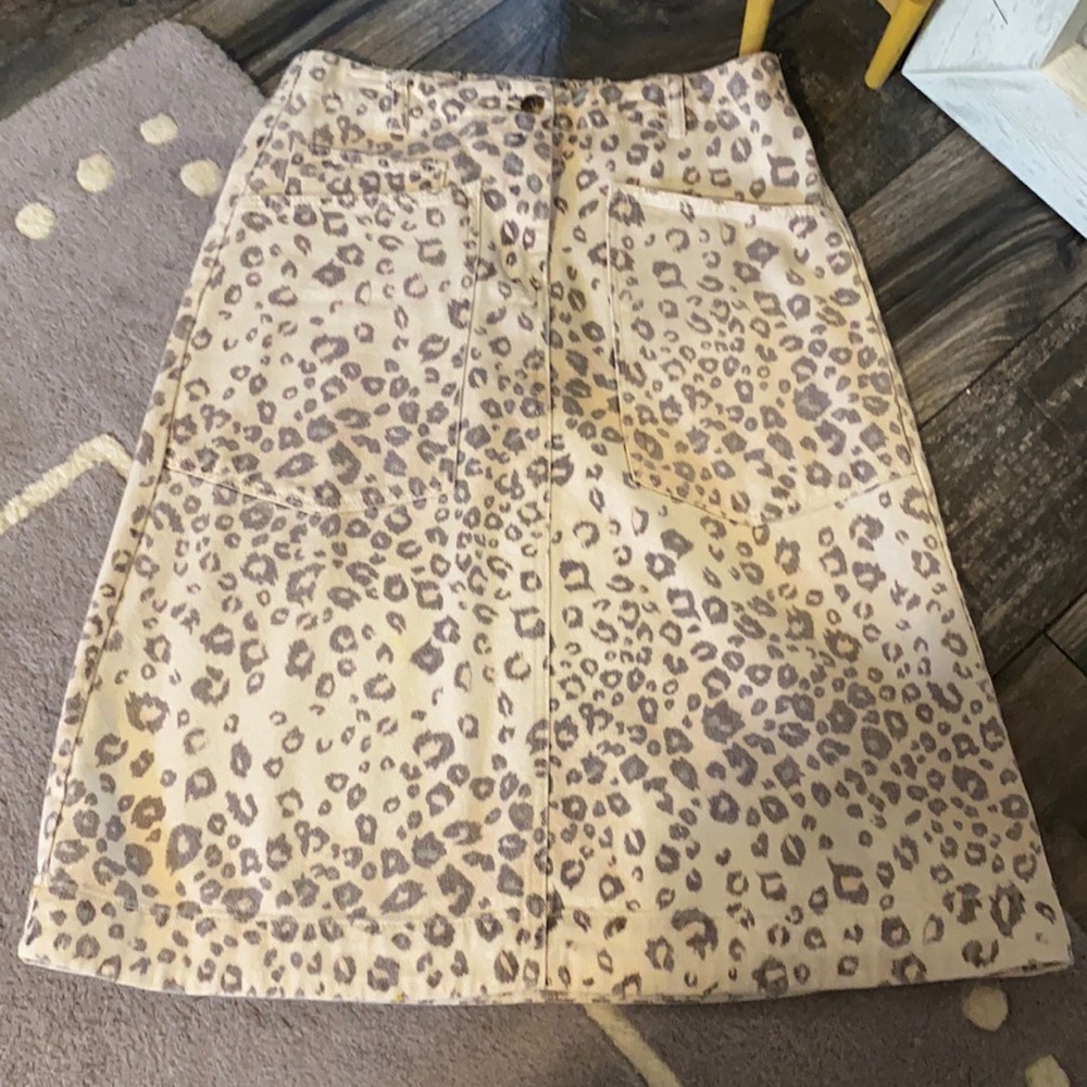 Denim cheetah skirt🤩